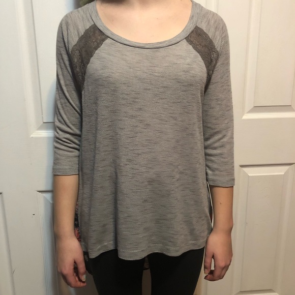 Adorable Rue 21 Hi Lo Top - Picture 2 of 7
